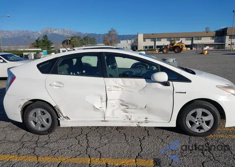 2011 Toyota Prius Two from USA, damaged, VIN JTDKN3DU5B5351453